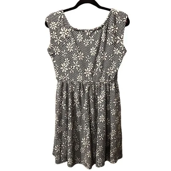 Dress- Black & White Floral Midi Dress by Xhilaration - Picture 2 of 3